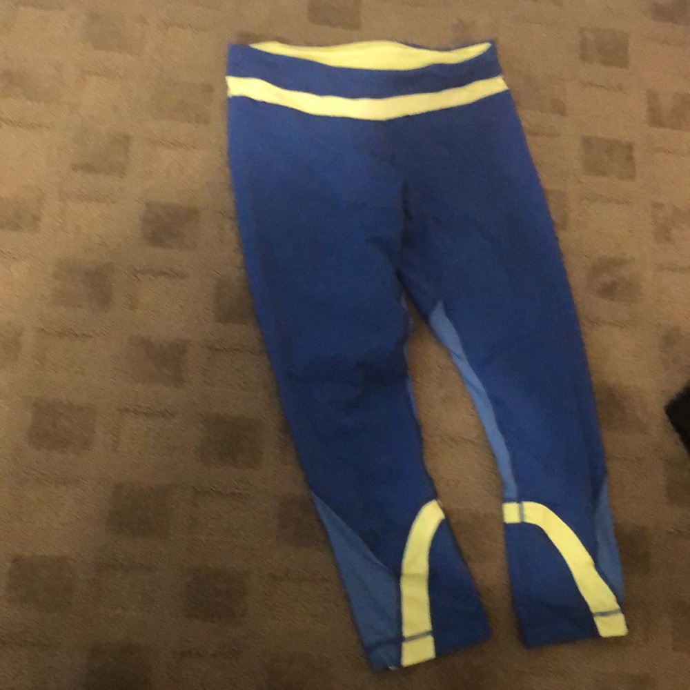 LULULEMON CROPPED LEGGINGS